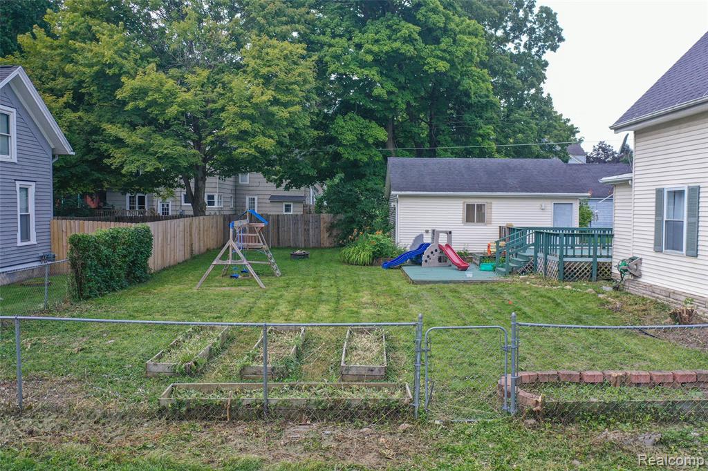 745 N Calhoun Street, Lapeer, MI 48446 — Photo 23