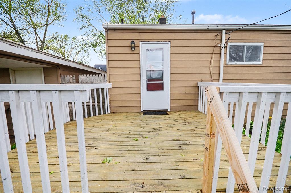 74 E Colgate Avenue, Pontiac, MI 48340 — Photo 13
