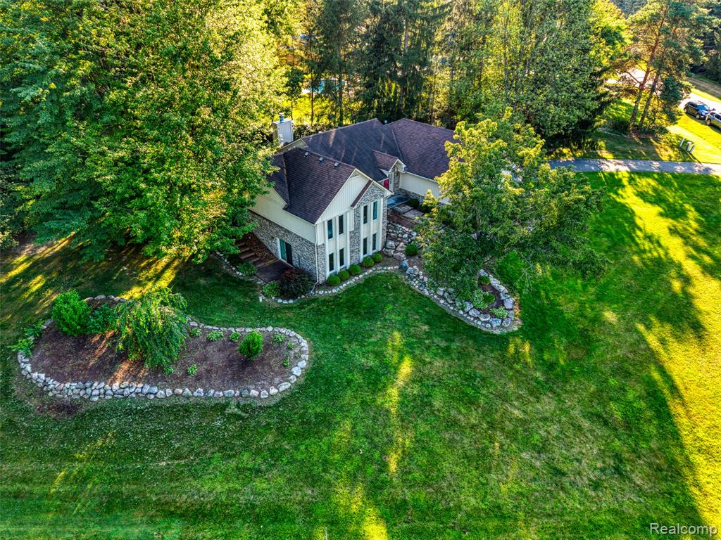 9516 Placid Way, Howell, MI 48843 — Photo 5