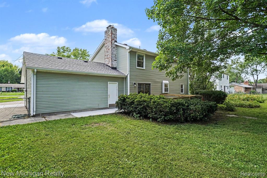 1105 Woodnoll Drive, Flint, MI 48507 — Photo 5
