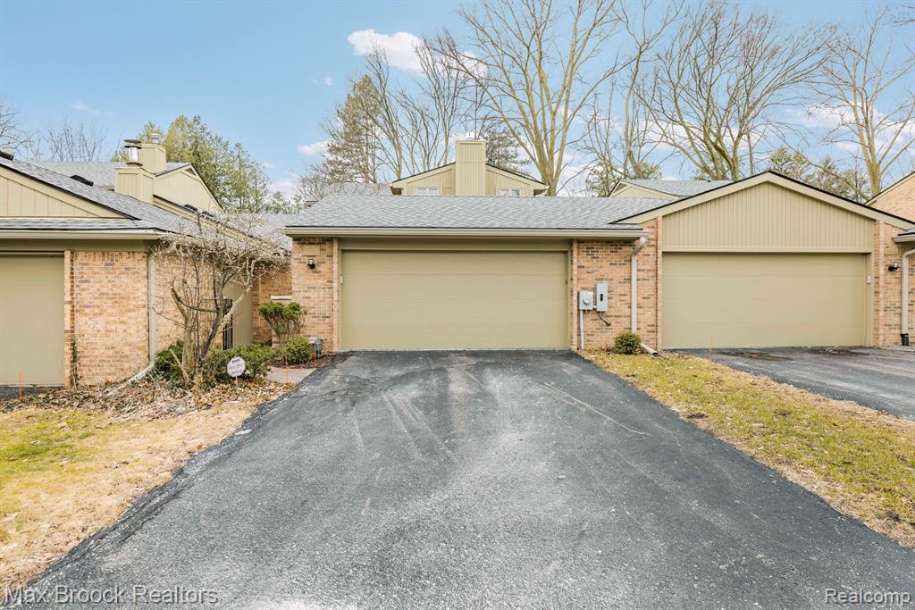 731 ARBOR COURT, Bloomfield Hills, MI 48304 — Photo 2