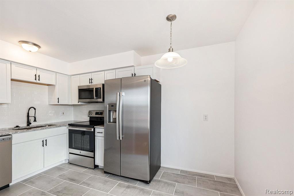 4830 BRIARWOOD Avenue, Royal Oak, MI 48073 — Photo 3