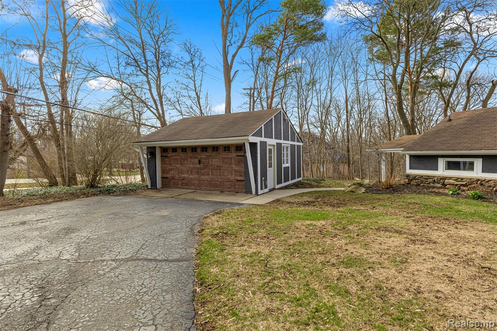 45401 W 9 Mile Road, Novi, MI — Photo 52