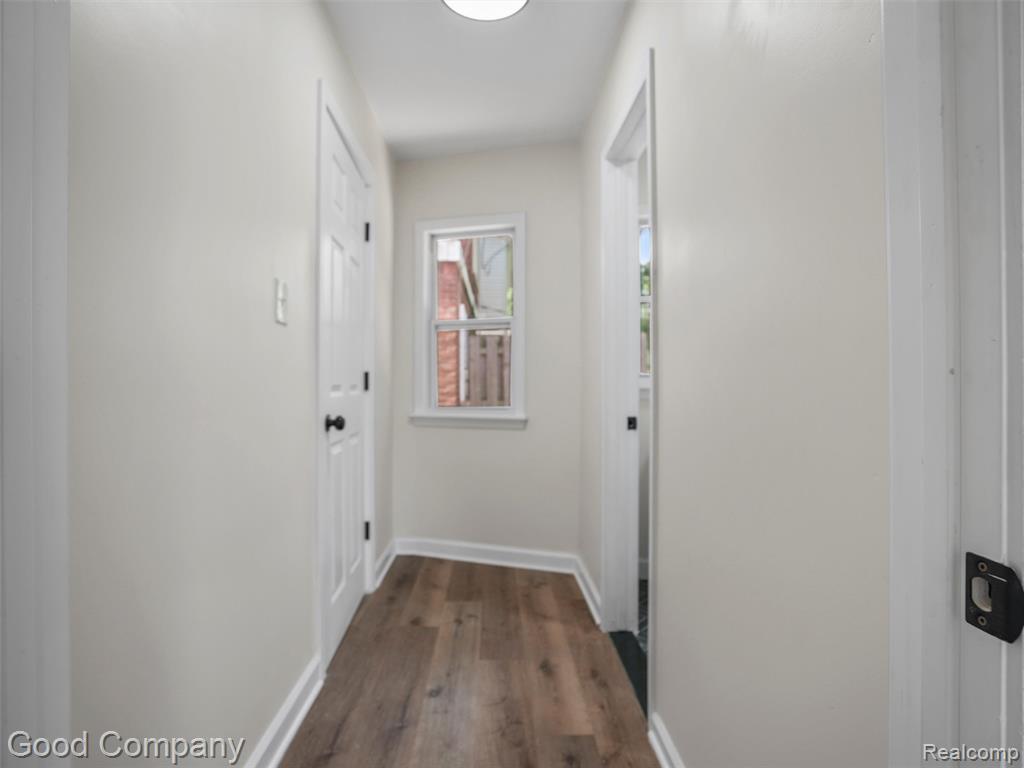 94 W Evelyn Avenue, Hazel Park, MI 48030 — Photo 11