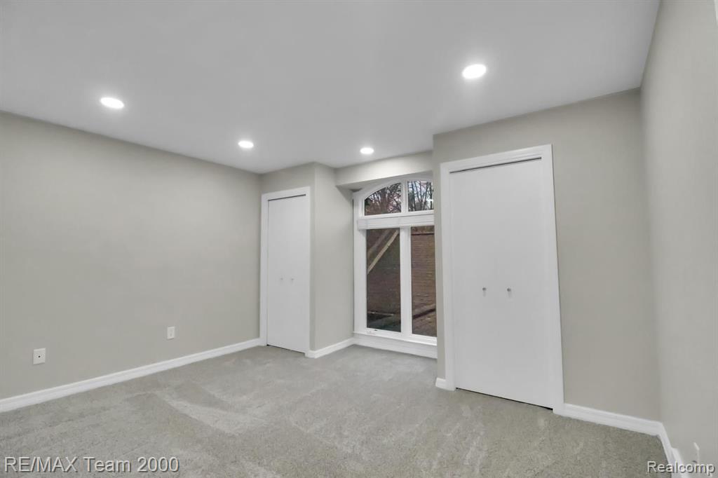5 Timberlane Court, Dearborn, MI 48126 — Photo 14