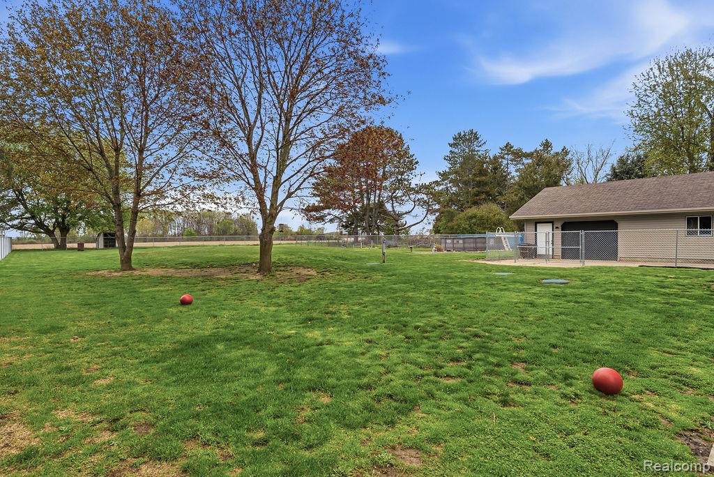 4246 S Durand Road, Durand, MI 48429 — Photo 35