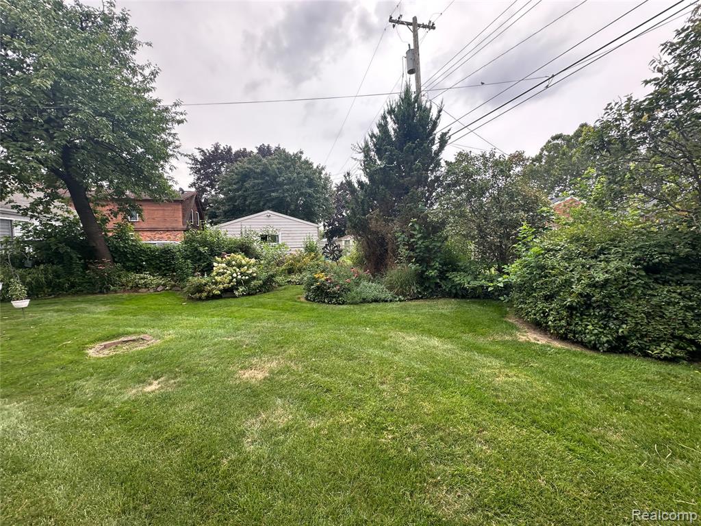 6453 Centralia Street, Dearborn Heights, MI 48127 — Photo 11