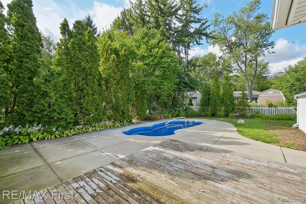 15590 Buckingham Avenue, Beverly Hills, MI 48025 — Photo 27