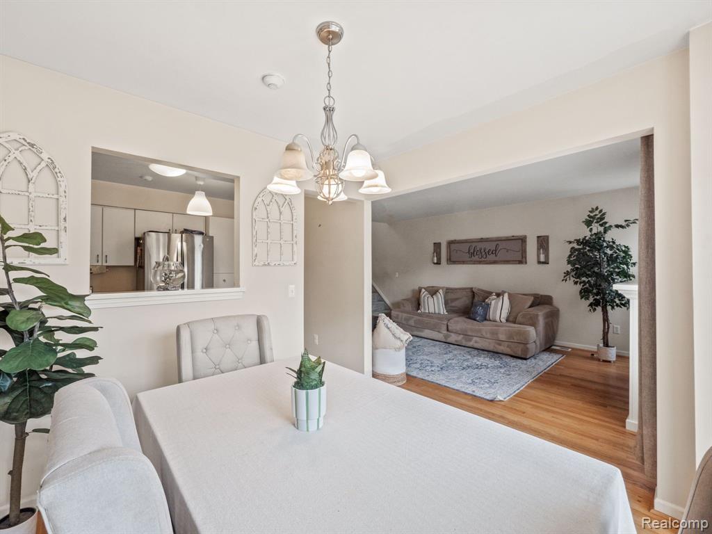 4081 HUNTERS Circle E, Canton, MI 48188 — Photo 10