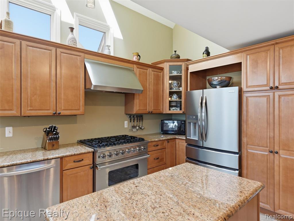33124 N River Road, Harrison Township, MI — Photo 19