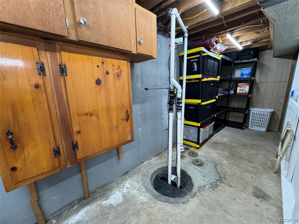 19156 Ash Avenue, Eastpointe, MI 48021 — Photo 60