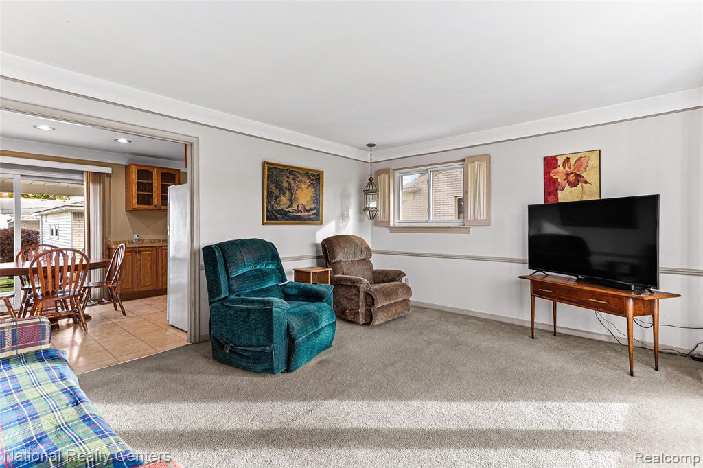 6104 Ardmore Park Circle, Dearborn Heights, MI 48127 — Photo 6