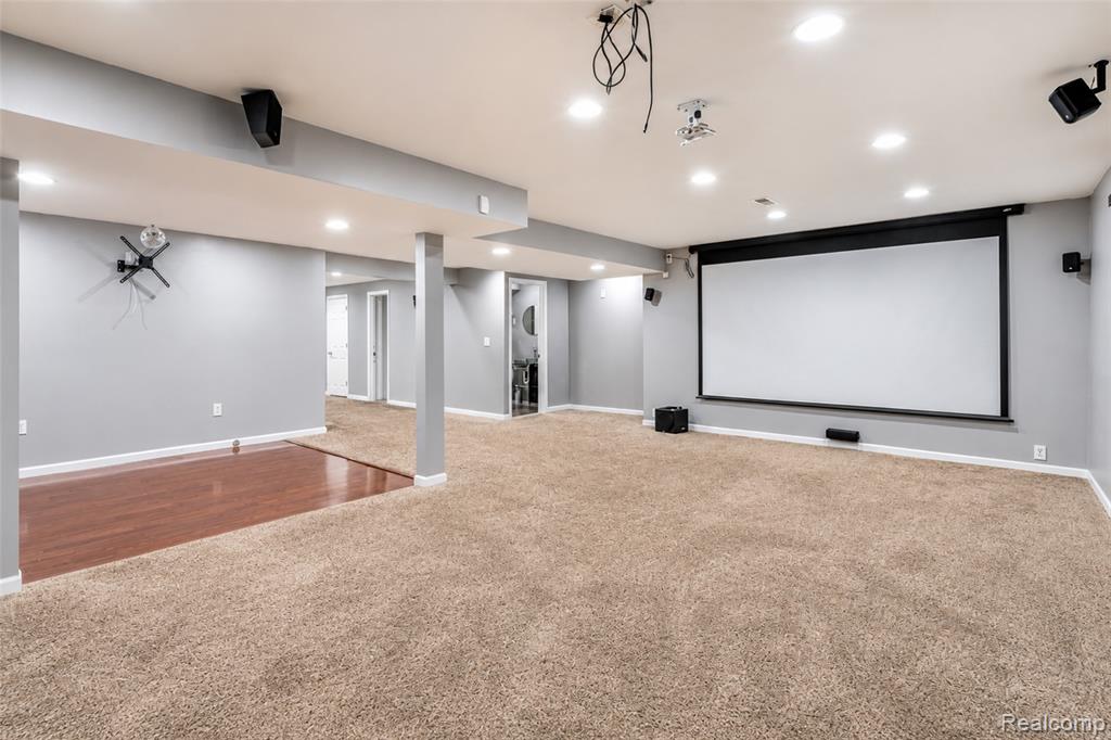 45149 Bartlett Drive, Novi, MI — Photo 47