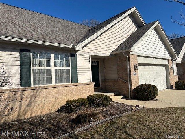 23636 MCCORT Drive, Flat Rock, MI 48134 — Photo 3