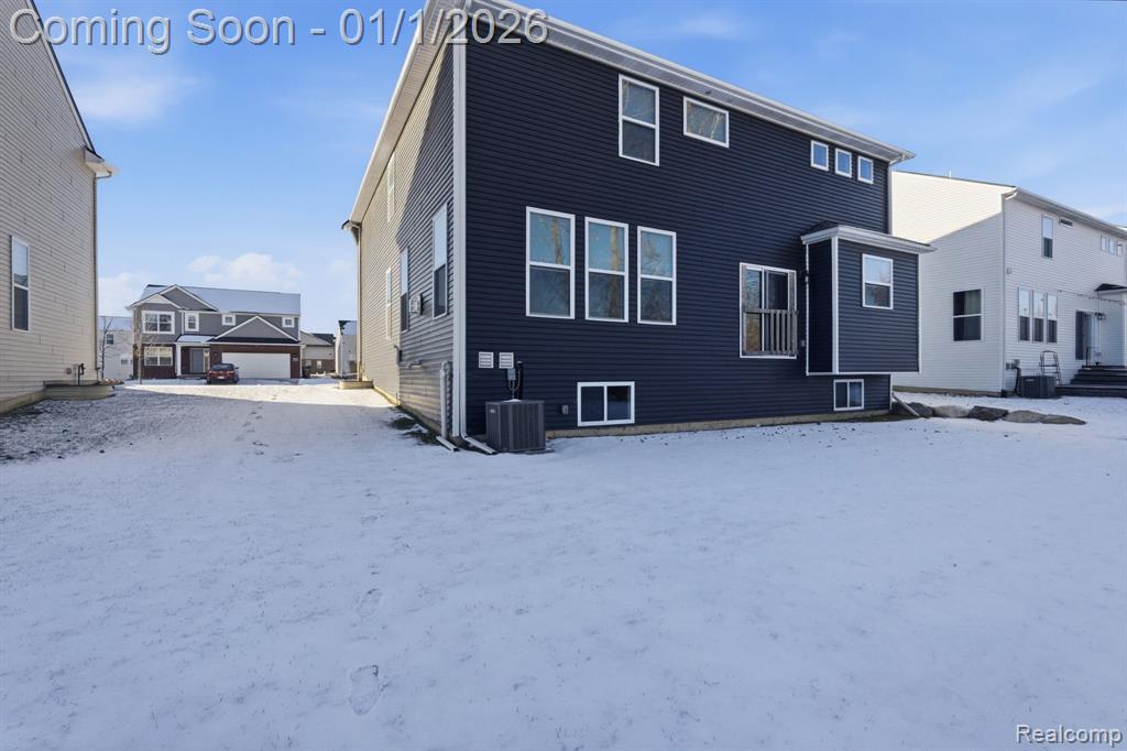 51672 Times Square Drive, Shelby Twp, MI 48315 — Photo 38