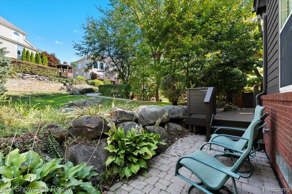 595 E COMMERCE Street, Milford, MI 48381 — Photo 30