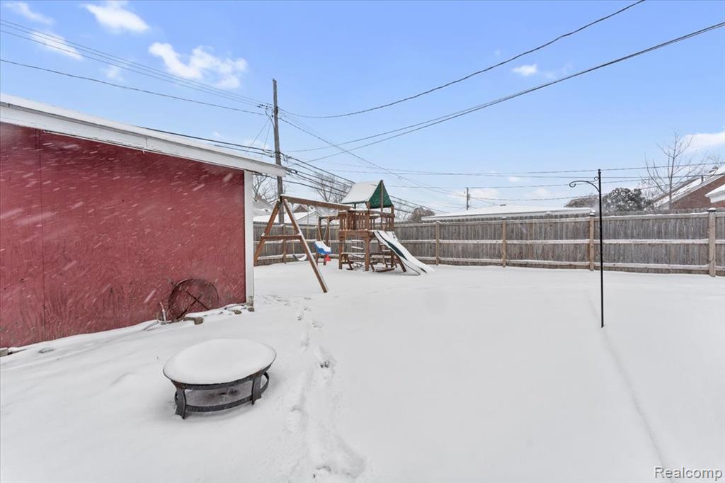 9825 Carter Avenue, Allen Park, MI 48101 — Photo 26