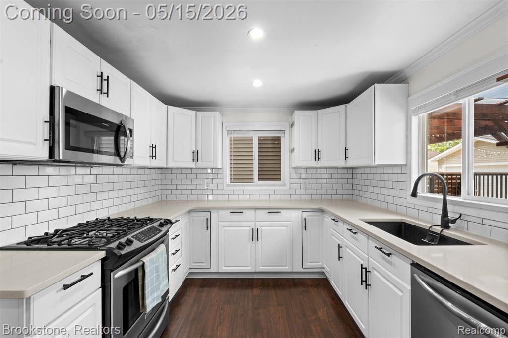 142 Massoit Street, Commerce Twp, MI — Photo 19