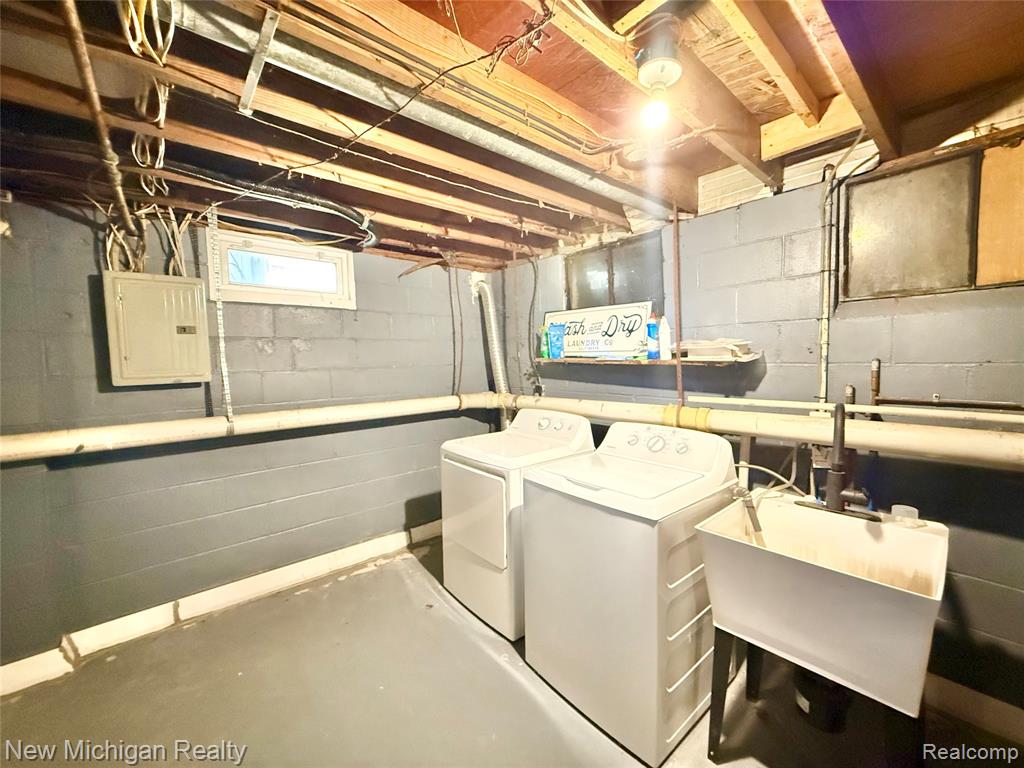 823 W Silver Lake Road, Fenton, MI 48430 — Photo 20