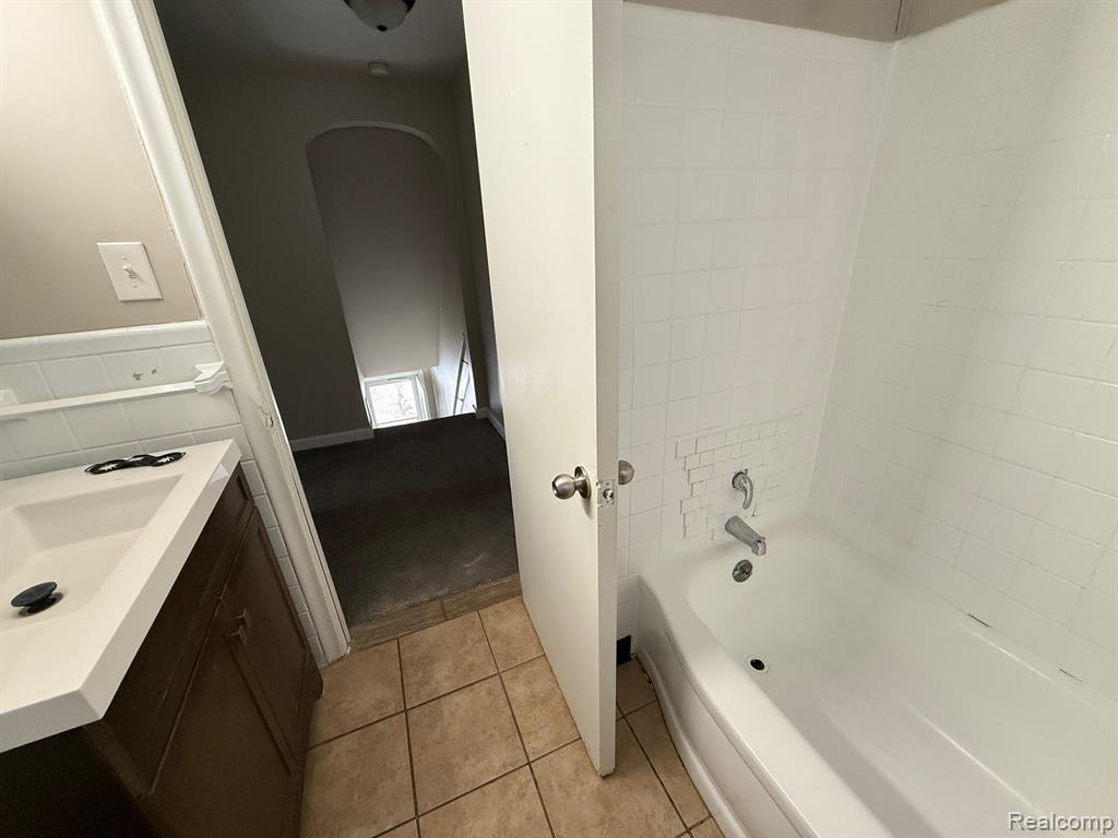 7331 Drexel Street, Dearborn Heights, MI 48127 — Photo 13