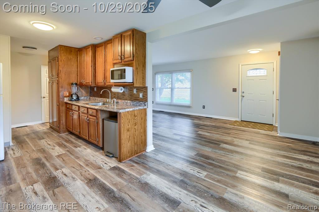 9414 Parkwood N, Davison, MI 48423 — Photo 14