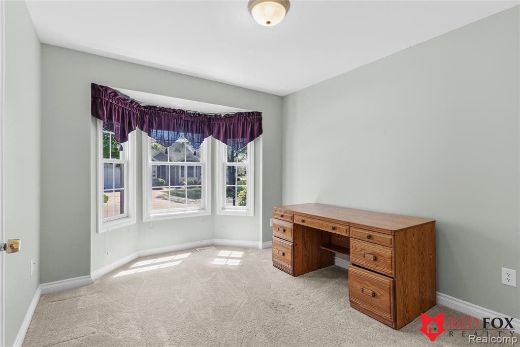 1199 Creek View Court, Burton, MI 48509 — Photo 8