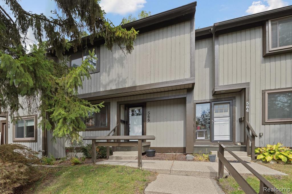 566 Foxboro Square, Brighton, MI 48116 — Photo 31