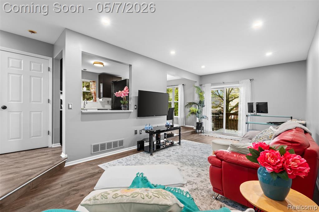 894 Natures Cove Court, Wixom, MI 48393 — Photo 8