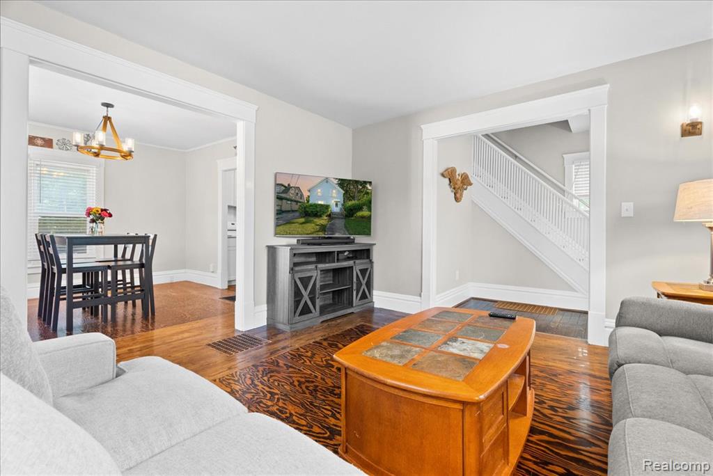 726 W Willow Street, Lansing, MI 48906 — Photo 5