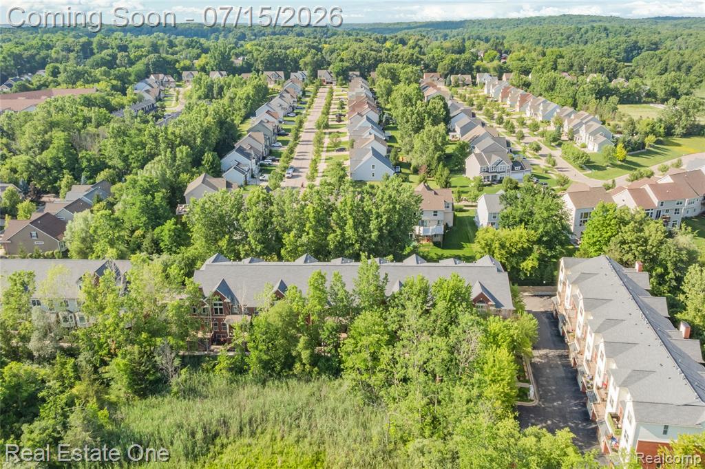 609 Village Lane, Milford, MI 48381 — Photo 35