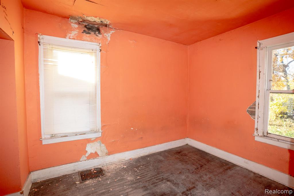 3673 Seyburn Street, Detroit, MI 48214 — Photo 17