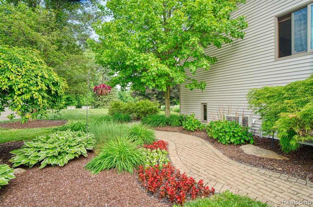 56901 Appaloosa Lane, South Lyon, MI 48178 — Photo 39