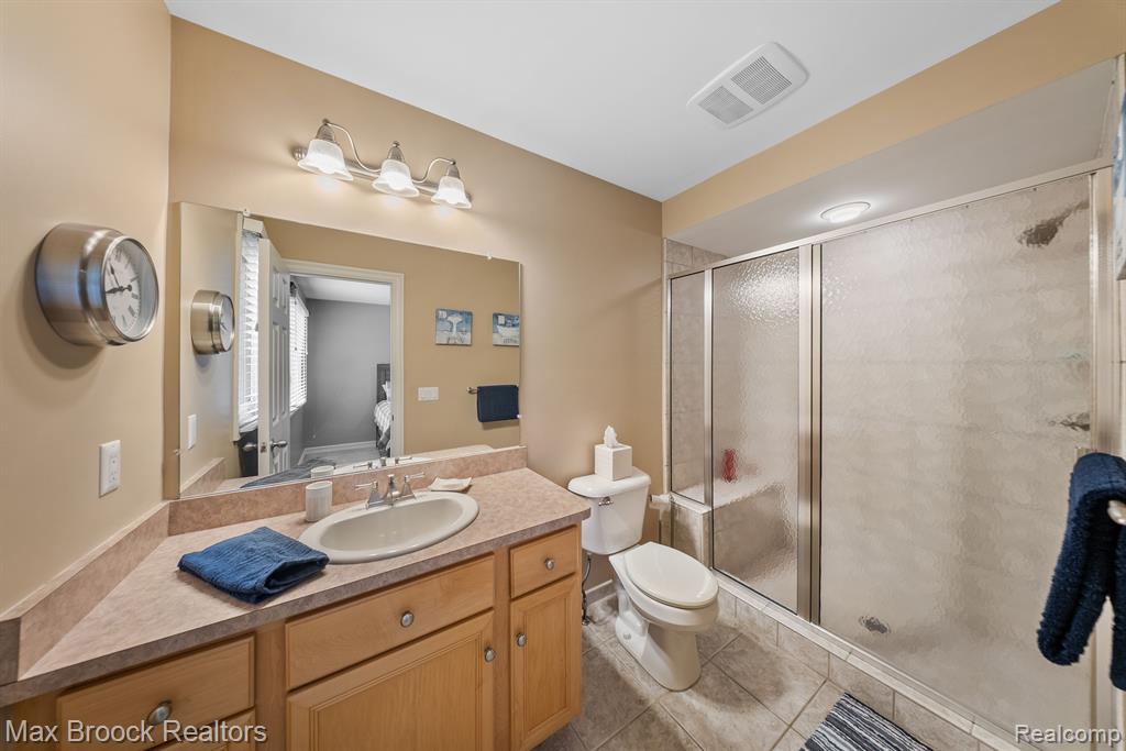 63334 TURNBERRY Way, Washington, MI 48095 — Photo 36
