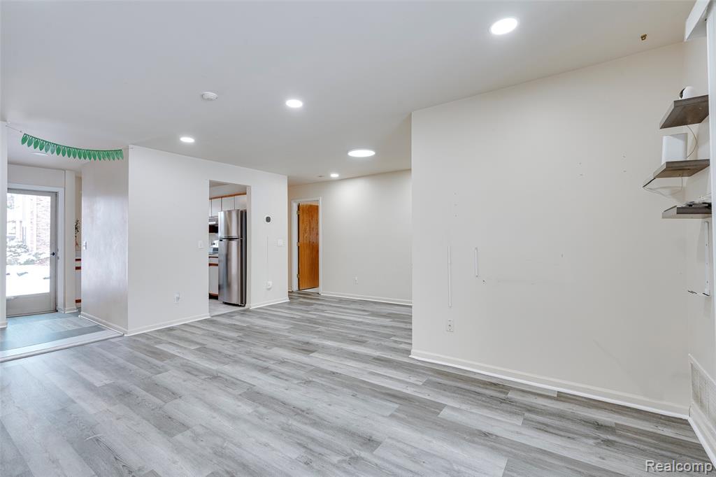 42739 Lilley Pointe Drive, Canton, MI, 48187