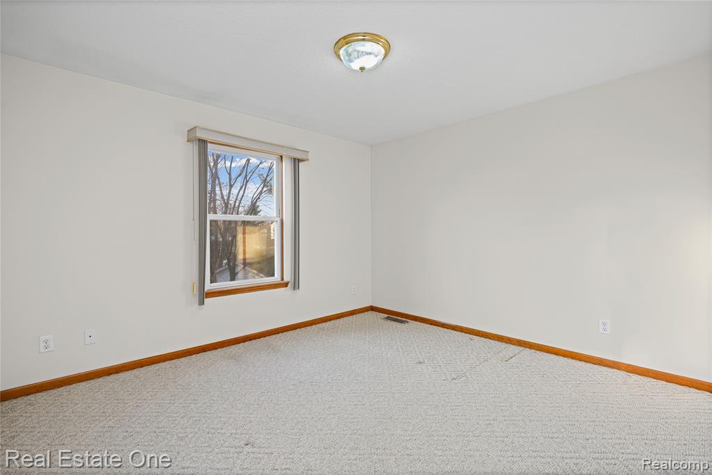 4438 Great Oaks Drive, Grand Blanc, MI 48439 — Photo 41