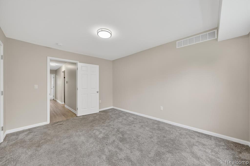 44393 Sunnyside Drive, 38, Sterling Heights, MI 48313 — Photo 25