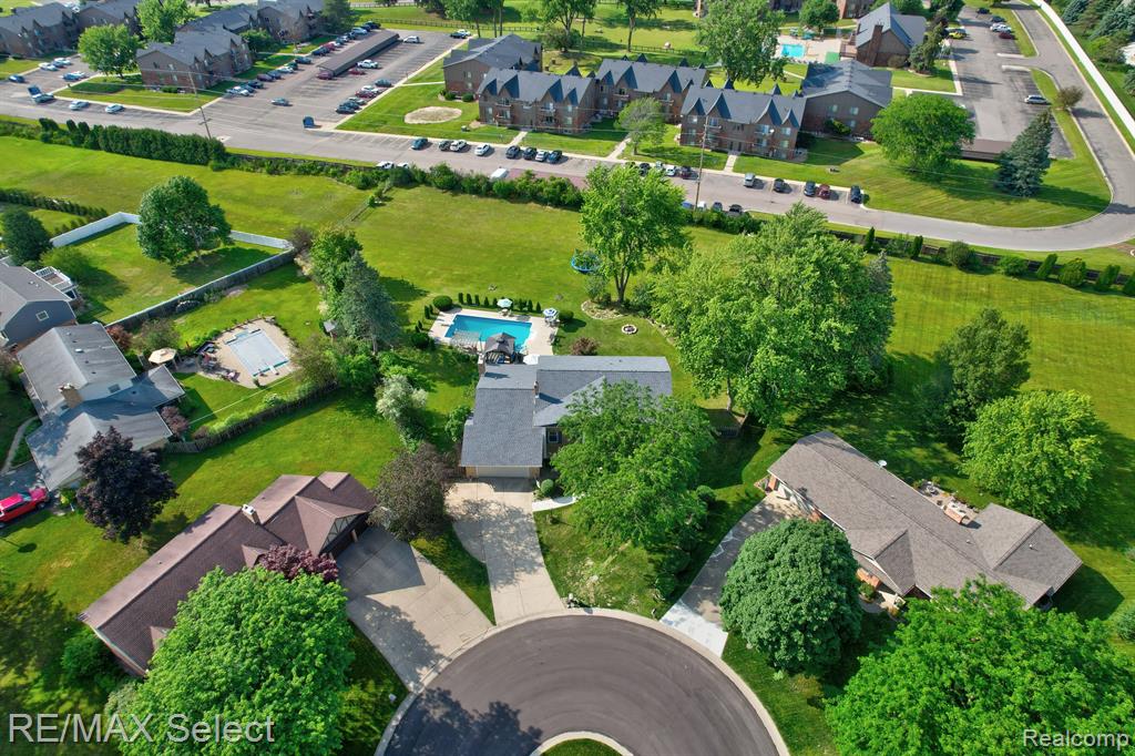 6181 Kings Scepter Court, Grand Blanc, MI 48439 — Photo 7