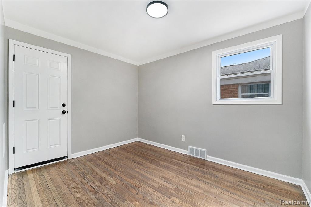 20201 GRANDVILLE Avenue, Detroit, MI 48219 — Photo 16