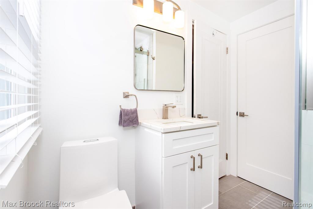 26434 Wyoming Road, Huntington Woods, MI — Photo 29