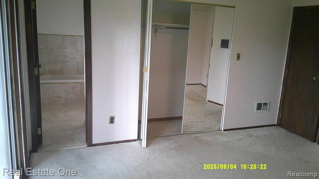 9531 W Outer Drive, Detroit, MI 48223 — Photo 24