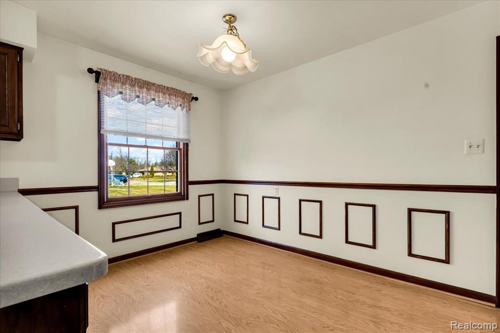 19010 Lacrosse Avenue, Lathrup Village, MI 48076 — Photo 11