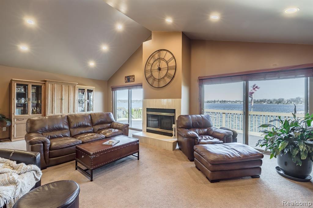 4830 SHERWELL Drive, Waterford, MI 48327 — Photo 6