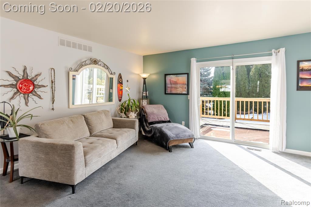 2430 Hickory Circle Drive, Howell, MI 48855 — Photo 3