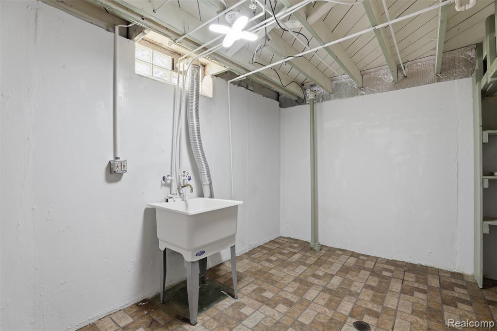 31651 Grant Street, Wayne, MI, 48184