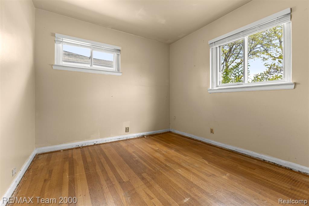 22101 Church Street, Oak Park, MI 48237 — Photo 31