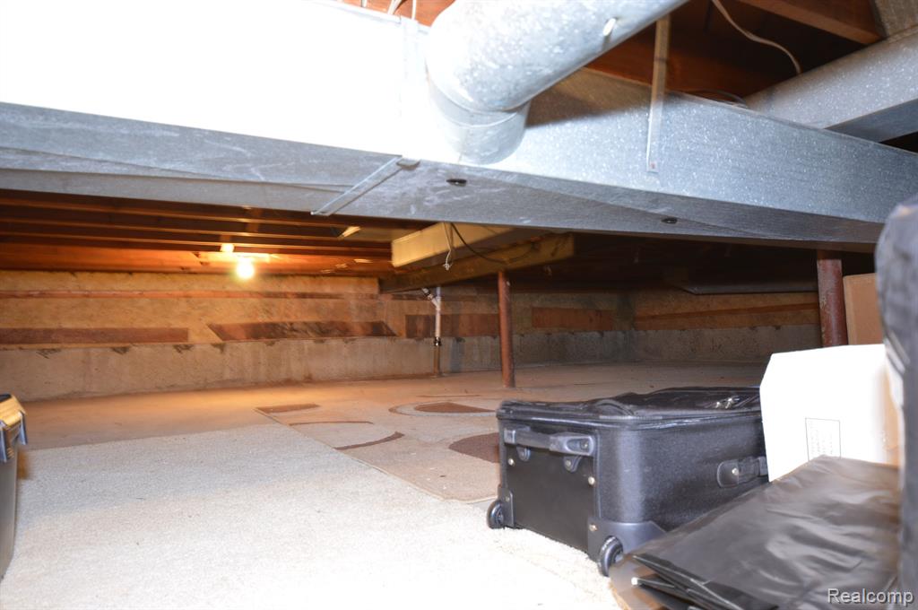 9037 N HUBBARD Street, Livonia, MI 48150 — Photo 33