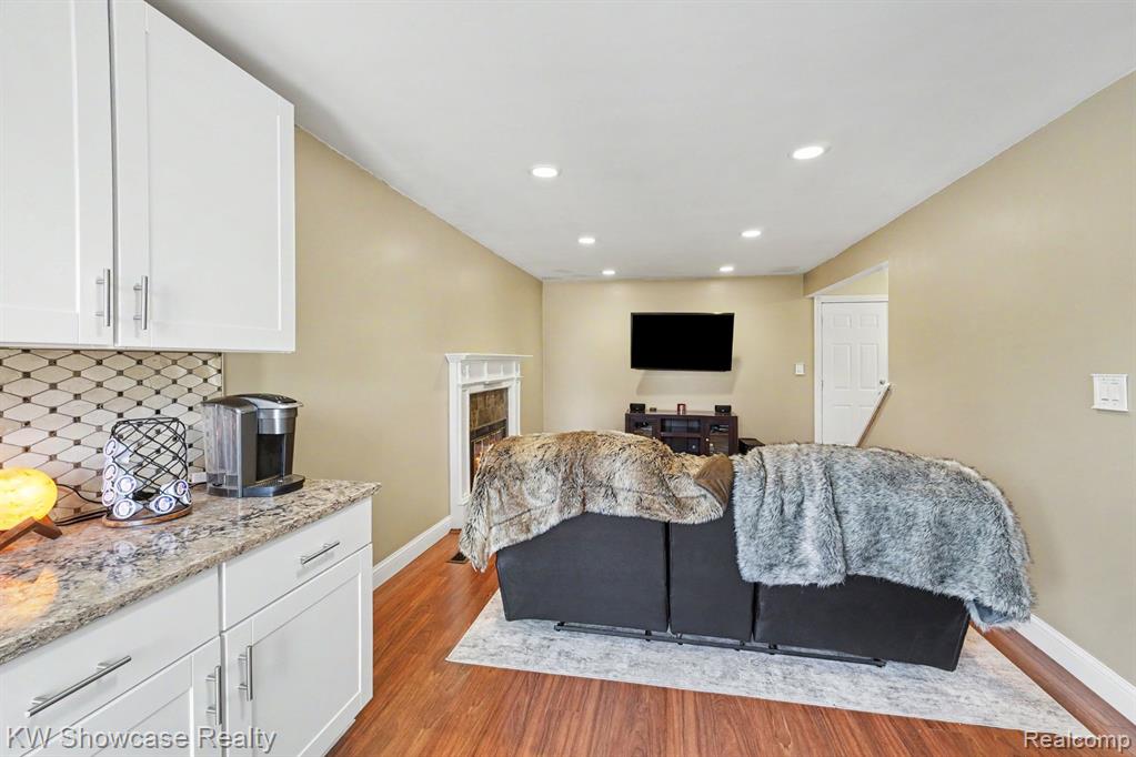 40652 Village Wood Road, Novi, MI — Photo 5