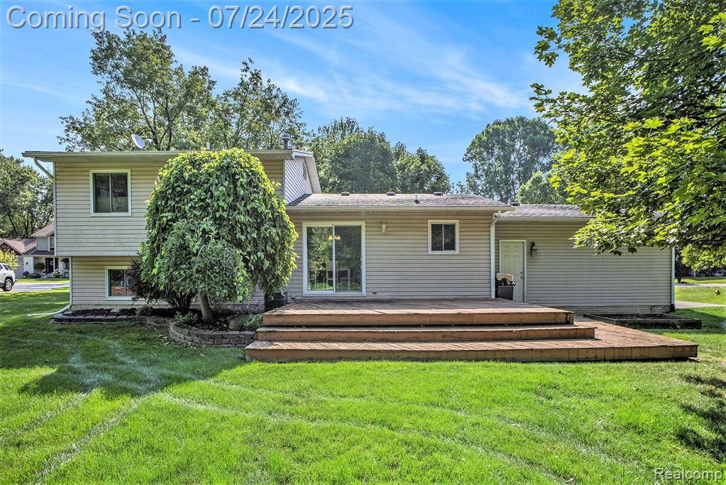 5216 Birchcrest Drive, Swartz Creek, MI 48473 — Photo 19