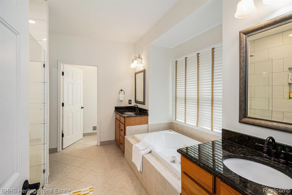 431 Timber Ridge Drive, Highland, MI — Photo 24