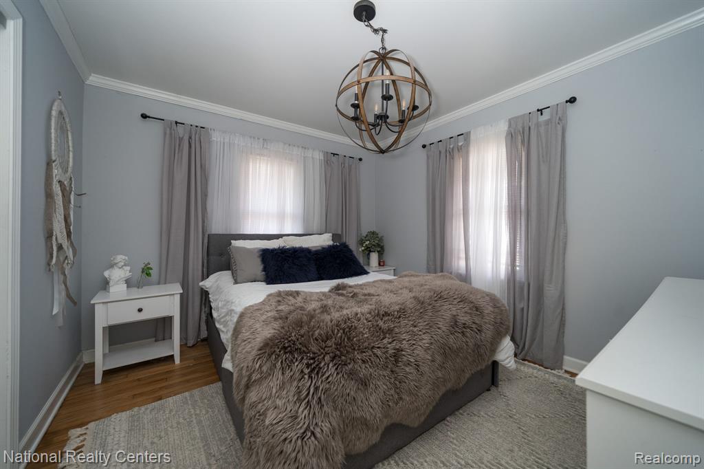 2654 Hatton Road, Auburn Hills, MI 48326 — Photo 18